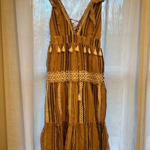 Hemant and Nandita dress